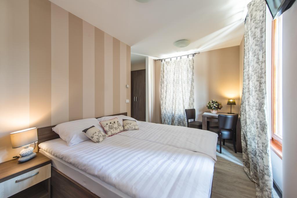 Hotel Pri Mostu Dolenjske Toplice Room photo