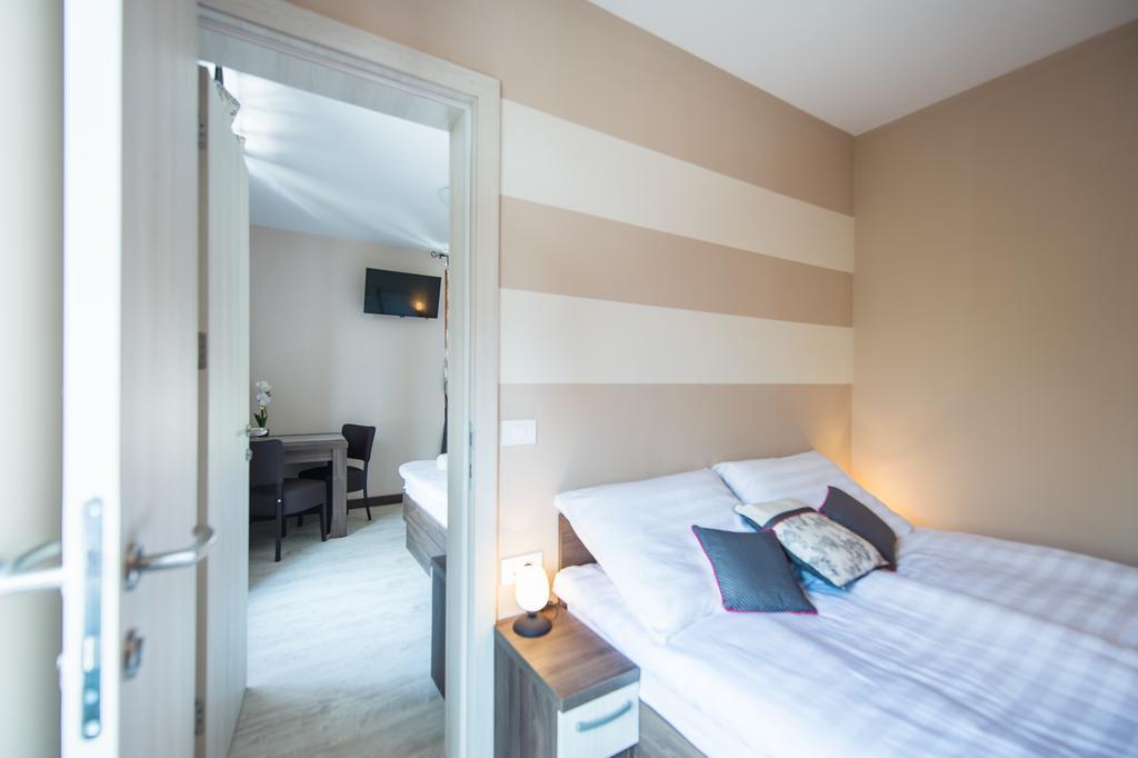 Hotel Pri Mostu Dolenjske Toplice Room photo