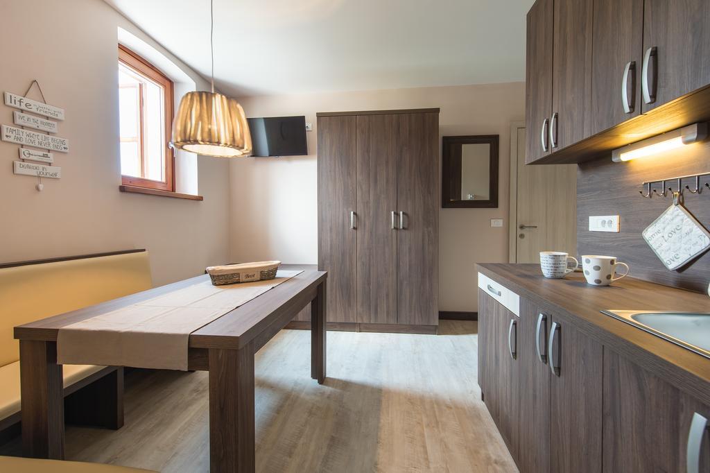 Hotel Pri Mostu Dolenjske Toplice Room photo